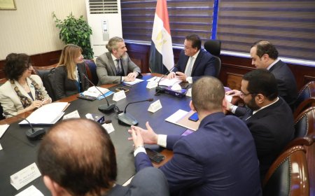 وزير الصحة يستقبل ممثل منظمة "اليونيسيف" بمصر لمناقشة مستجدات العمل بالملفات المشتركة