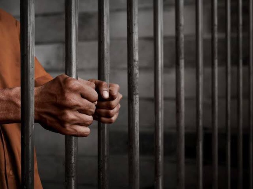15 سنة حبس وغرامة 100 ألف جنيه لعامل متهم بتوزيع مخدرات
