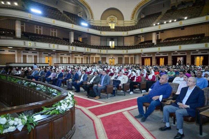 الموسم الثقافي لجامعة القاهرة يناقش حماية حقوق المبدعين