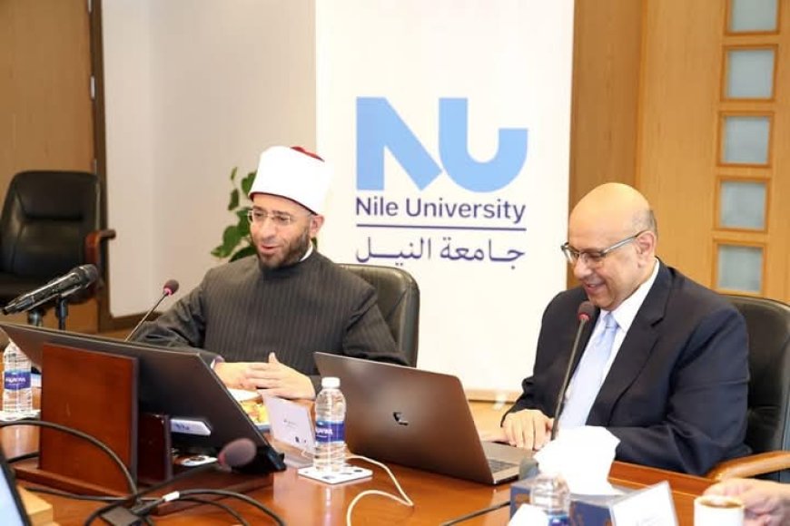 وزير الأوقاف يشارك في صالون جامعة النيل