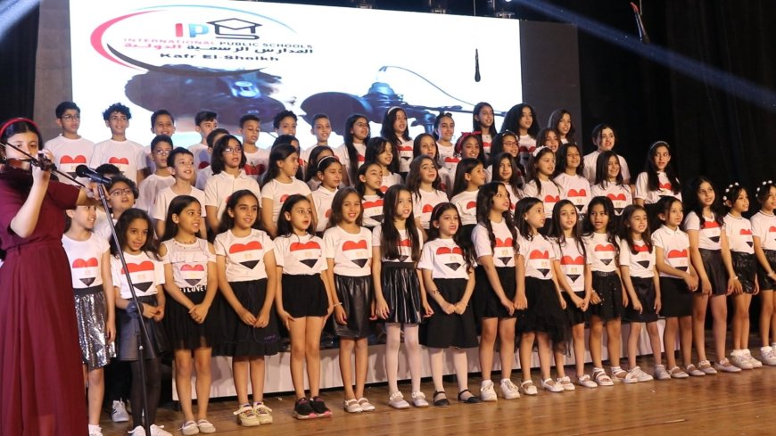 محافظ كفر الشيخ يشيد بدور المدرسة الرسمية الدولية في بناء جيل المستقبل