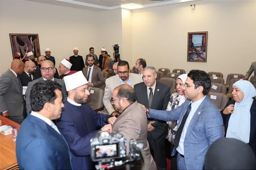 وزيرا الأوقاف والشباب يبحثان أفكار اتحاد بشبابها