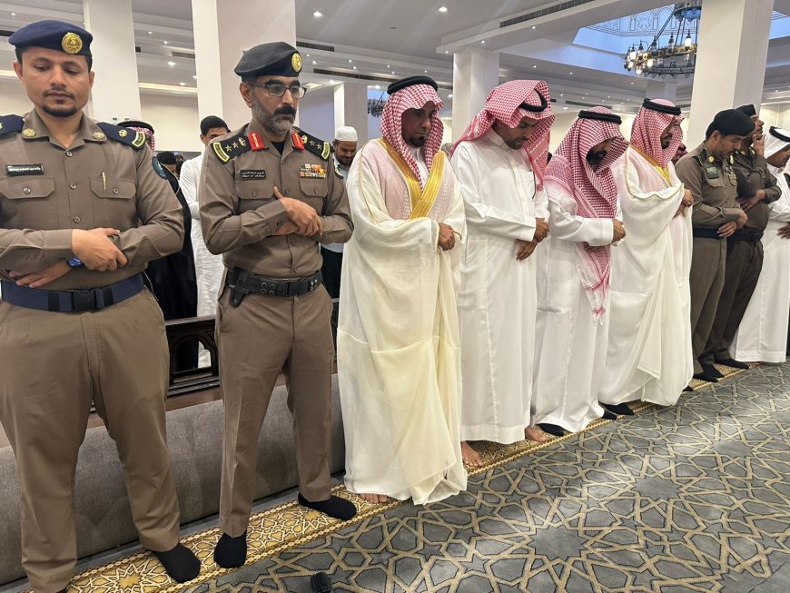 وكيل محافظة صبيا بالمملكة العربية السعودية يؤدي صلاة عيد الأضحى المبارك مع جموع المصلين