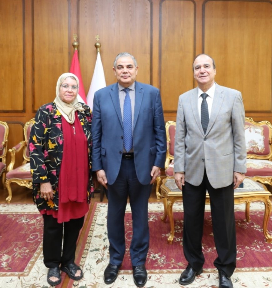 رئيس جامعة كفر الشيخ يشهد حفل تخريج طلاب كلية التربية النوعية دفعة العام الاكاديمي 2025
