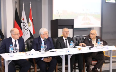 رئيس جامعة كفر الشيخ يشارك في الاجتماع المشترك لمجلسي الجامعات الخاصة والأهلية برئاسة وزير التعليم العالي
