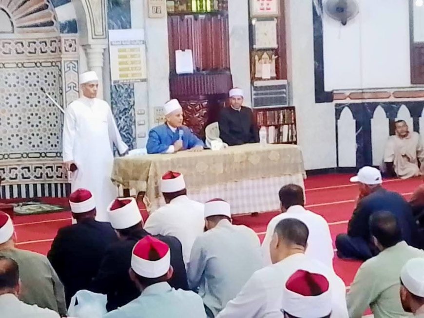 وكيل وزارة الأوقاف بكفر الشيخ: المساجد منارة للعلم والوسطية ولا تهاون مع المقصرين