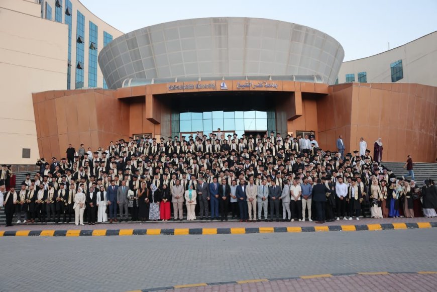 رئيس جامعة كفر الشيخ يشهد حفل تخريج طلاب كلية الهندسة دفعة العام الاكاديمي 2025