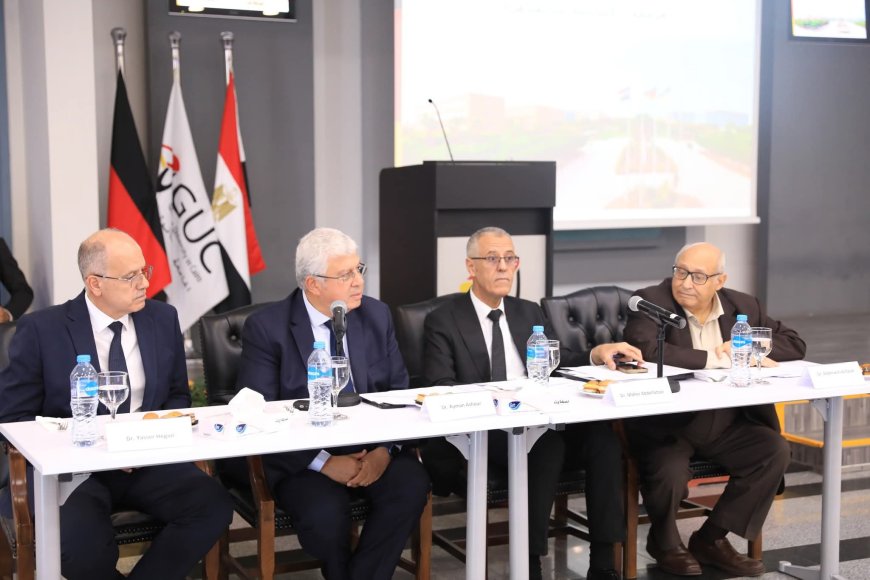 رئيس جامعة كفر الشيخ يشارك في الاجتماع المشترك لمجلسي الجامعات الخاصة والأهلية برئاسة وزير التعليم العالي
