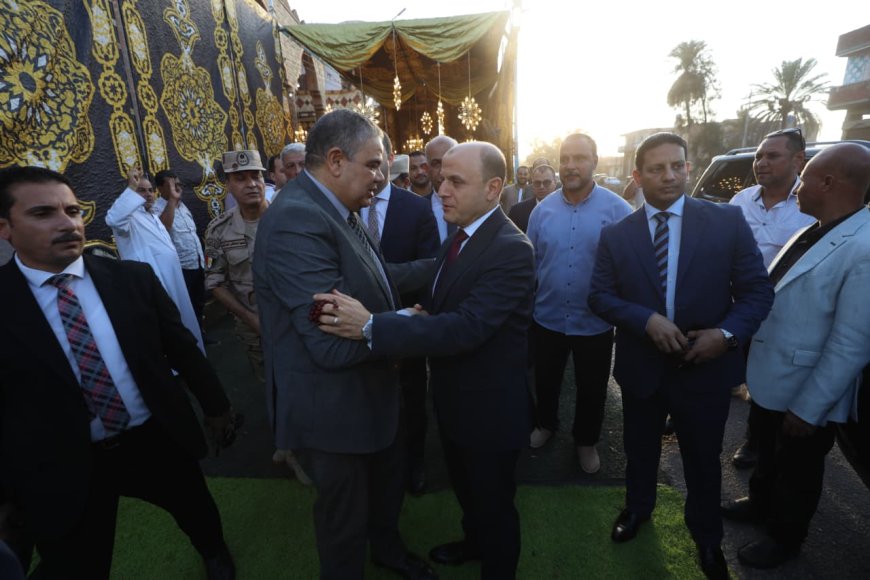 محافظ كفرالشيخ يقدم واجب العزاء في وفاة والدة «رئيس الجامعة السابق».. بسيدي سالم