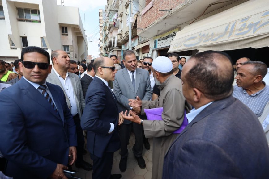 في حوار مباشر مع الأهالي.. محافظ كفرالشيخ يستمع لطلبات سيدي سالم ويؤكد: المواطن شريك في التنمية