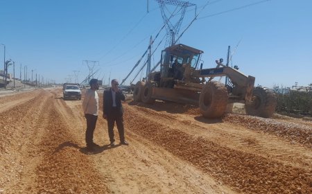 رصف طريق صلاح سالم بطول كيلو وتمهيد ورصف الطرق بالبرلس والمصيف بكفرالشيخ 