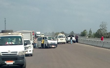 حادث مروع الان على طريق كفر الشيخ  دسوق  الدولى  حادث سير تصادم سياراتين و توتوك  طريق دسوق كفرالشيخ الجديد