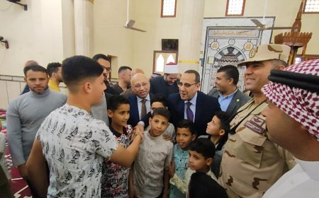 شوشه :يؤدي صلاه العيد برفقه أبناء دار الايتام بالعريش