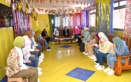 محافظ الغربية يشارك الأطفال الأيتام فرحة العيد ويقدم لهم هدية الرئيس