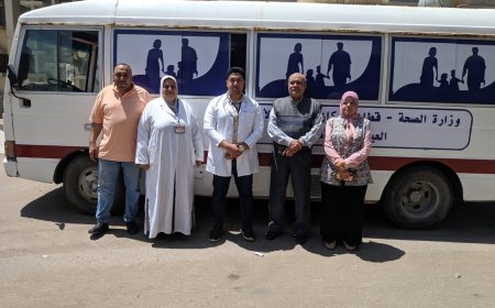 قوافل طبية أمام الحدائق بكفر الشيح لإجراء الكشف المجاني وصرف الأدوية