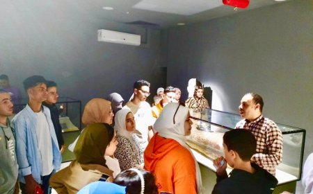 ورش فنية للأطفال لتصميم كروت المعايدة والاحتفال باليوم العالمي للكتاب وتوافد المئات على متحف كفر الشيخ