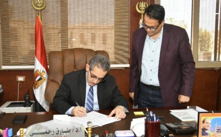 محافظ الغربية يصدر قرارين بترقية 15637 معلم طبقاً للقرارين الوزاريين 55، 56 