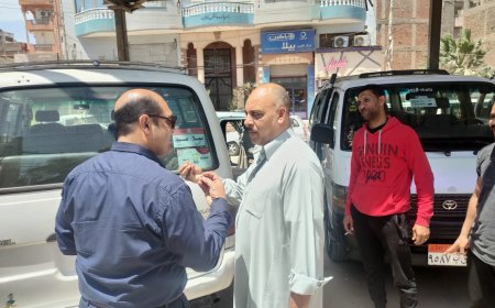 رئيس مدينة بيلا يطمئن علي انتظام العمل بموقف السيارات ومحطات الوقود بكفرالشيخ