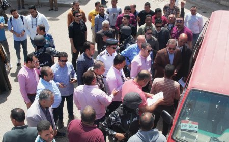 محافظ كفر الشيخ يتابع انتظام العمل بمواقف السيارات والالتزام بالتعريفة الجديدة ويؤكد على وضع ملصقات على السيارات