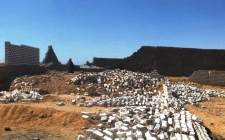 إزالة لحالة تعدى بإدفو ، وإيقاف حالتى بناء وإصلاح طفح للمياه وتنفيذ لأعمال رصف الشوارع الداخلية بأسوان .. وأعمال للنظافة العامة برفع 20 طن يومياً بنصر النوبة