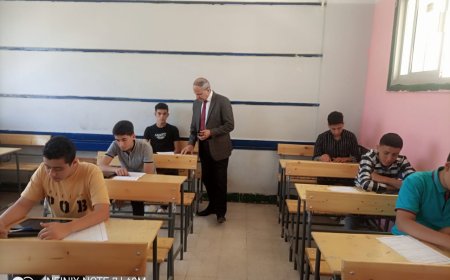 محافظ كفر الشيخ : أداء 179 ألف و235  طالب وطالبة امتحانات النقل ولم تتلق غرفة العمليات شكاوى