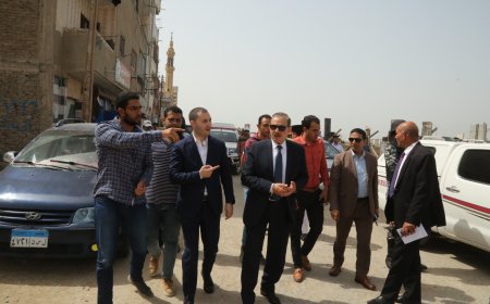 محافظ كفر الشيخ يتفقد المشروعات الخدمية وتمهيد ورصف الطرق ويتابع الحركة المرورية