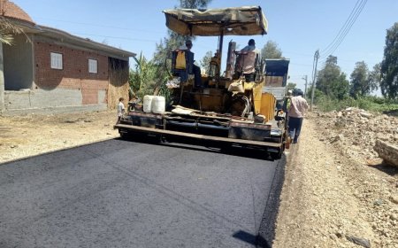 محافظ كفر الشيخ يتابع أعمال الرصف بمدن وقرى المحافظة