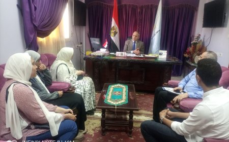 وكيل تعليم كفر الشيخ يلتقي بالطلاب أعضاء غرفة امتحانات الثانوية العامة