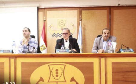 خلال مناقشة محافظ كفر الشيخ لـ 22 مواطنا خلال اللقاء الجماهيري