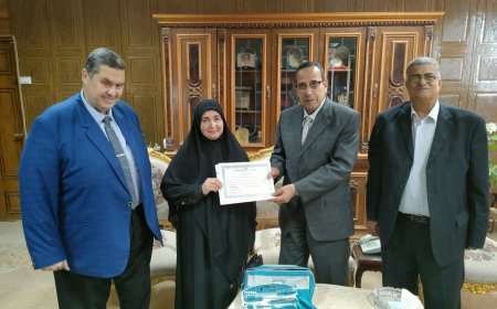 محافظ شمال سيناء يكرم مديره مدرسه علي بن أبي طالب الإعداديه