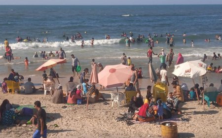 شواطئ مصيف بلطيم ال6 كاملة العدد وزحام وإقبال من كافة المحافظات 