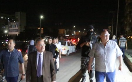 محافظ كفر الشيخ فى جولة ليلية لمتابعة ترشيد الكهرباء وإغلاق واجهات المحلات ولوحات الإعلانات 