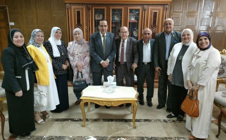 محافظ شمال سيناء يشيد بجهود جمعيه روافد الخير برعايه المسنيين