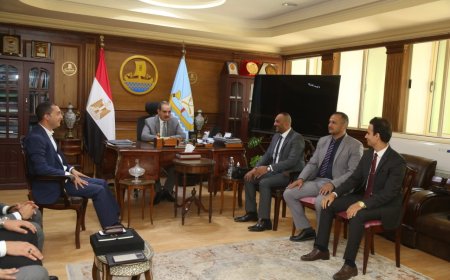 محافظ كفر الشيخ ونائبه يبحثان سبل تطوير الصناعة في المحافظة مع المبادرة الوطنية لتطوير الصناعة المصرية" ابدأ"