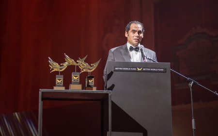 أنور الكموني يمثل الرياضة والصحة المصرية في مهرجان فينسيا السينمائى الدولي  بإيطاليا