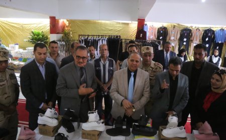 محافظ كفر الشيخ يفتتح معرض أهلا مدرستي غرب كفر المحافظة