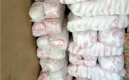 ضبط 37 شيكارة دقيق مدعم و5 طن سكر بحملة تموينية بدسوق