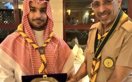 تقليد سمو الأمير أحمد بن خالد منديل الإتحاد العالمي للكشاف المسلم