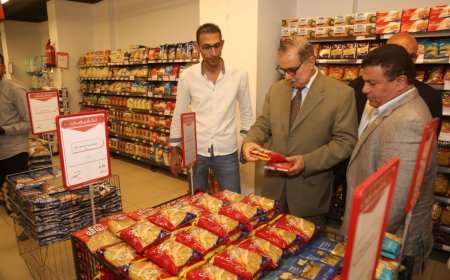 محافظ كفرالشيخ يتابع تطبيق مبادرة رئيس الوزراء في خفض الأسعار الأساسية لرفع العبء عن كاهل المواطن