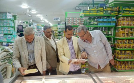 محافظ كفرالشيخ يتابع تنفيذ مبادرة رئيس الوزراء لخفض أسعار السلع الغذائية بمراكز ومدن المحافظة لتخفيف العبء عن المواطنين.. مشدداً بتكثيف الرقابة على الاسواق