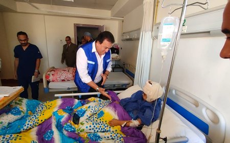 وزير الصحه في جوله تفقديه لمصابي غزه بمستشفي العريش العام