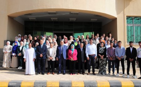 رئيس جامعة كفرالشيخ «يكريم» المتفوقين دراسيًا باحتفالية حاضنات الفائقين 