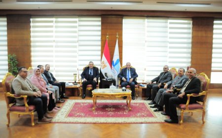 رئيس جامعة كفر الشيخ يترأس لجنة اختيار عميد كلية الالسن بالجامعة