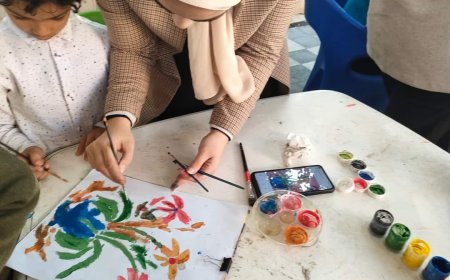 شباب كفر الشيخ : بالريشة والألوان تنمى المهارات الإبداعية لذوى القرات بمراكز الفنون والإبداع 