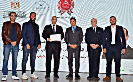 وزير الشباب يُكرم أعضاء اتحاد شباب كفر الشيخ وحملة بشبابها لجهودهم في تنمية الوعي والمشاركة السياسية