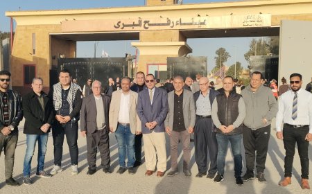 نقابه المهندسين بشمال سيناء تدعم بملابس وبطاطين  لأهالي غزه