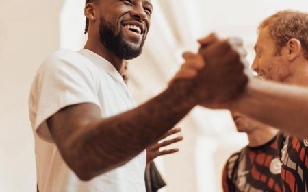 للمشاركة مع الزمالك في بطولة الوحدة الودية... الاتفاق السعودي يصل أبوظبي استعدادا للبطولة 