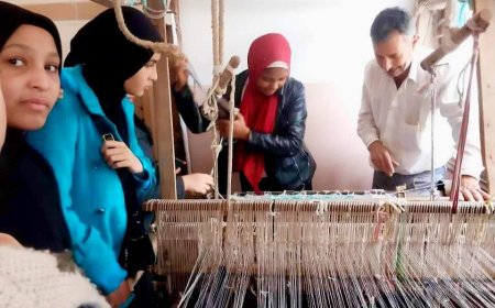 الورشه الحرفية لعضوات أندية الفتاة للتدريب على تصنيع الكليم اليدوى بفوة فى كفر الشيخ