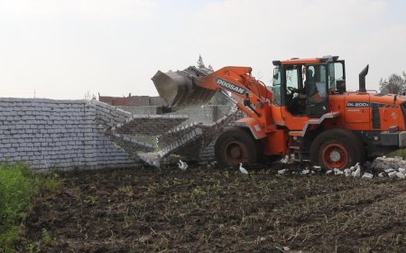 محافظ كفرالشيخ يتابع الموجة الـ 22 لإزالة التعديات على أملاك الدولة والأراضي الزراعية ومخالفات البناء بمراكز المحافظة