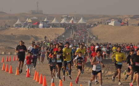 وزير الشباب و الرياضة يعطي إشارة البدء للنسخة الثالثة من سباق هرم سقارة